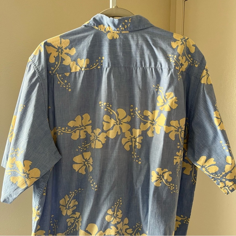 Reyn Spooner Blue and Yellow Hibiscus Shirt - Picture 6 of 9